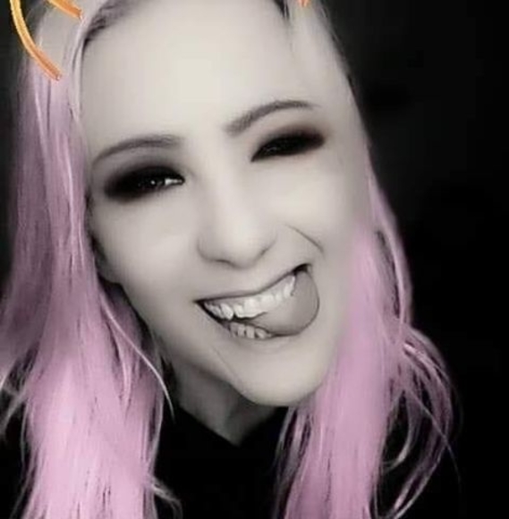 Meet your Posher, Cassie - Picture 1 of 1